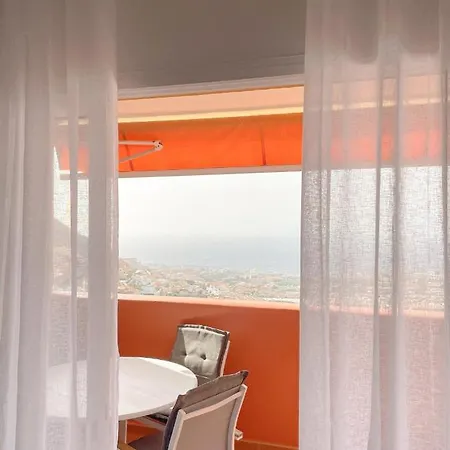 Sunset View 2 Bedroom Апартаменты *